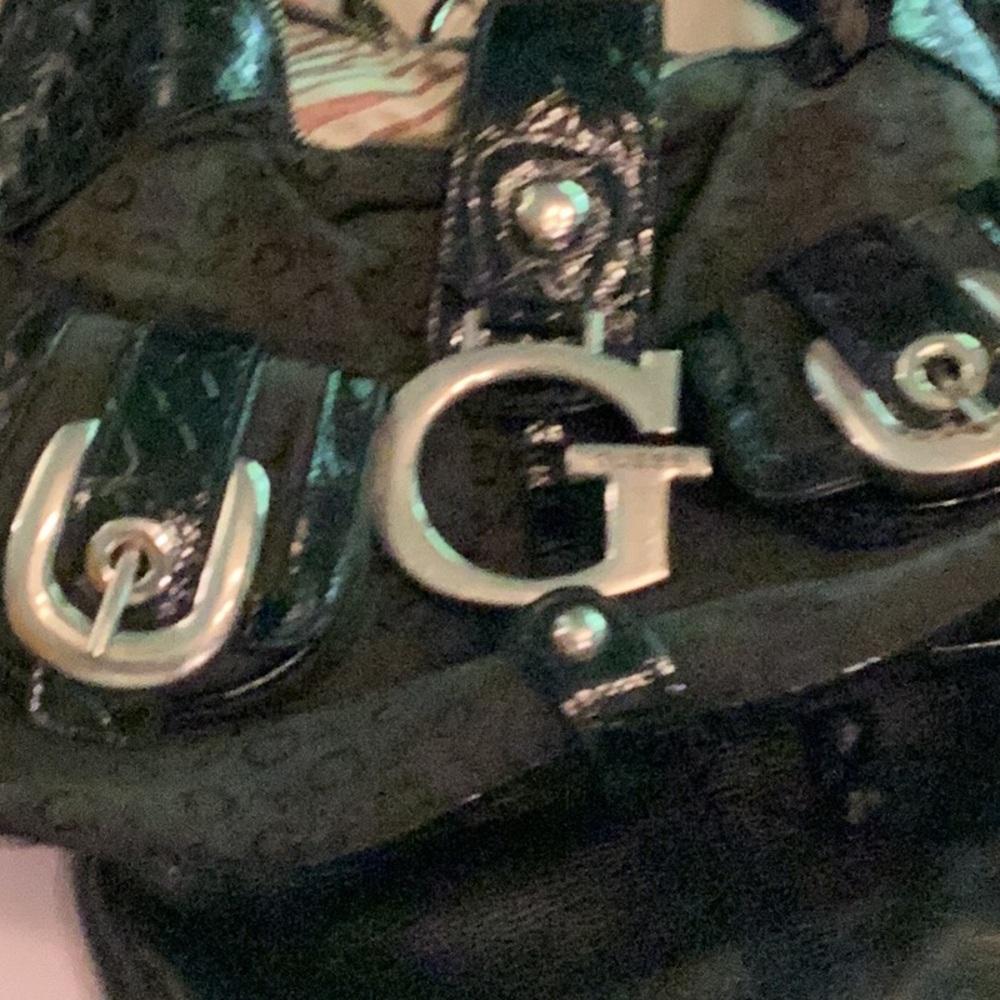 Guess Purse Nwt